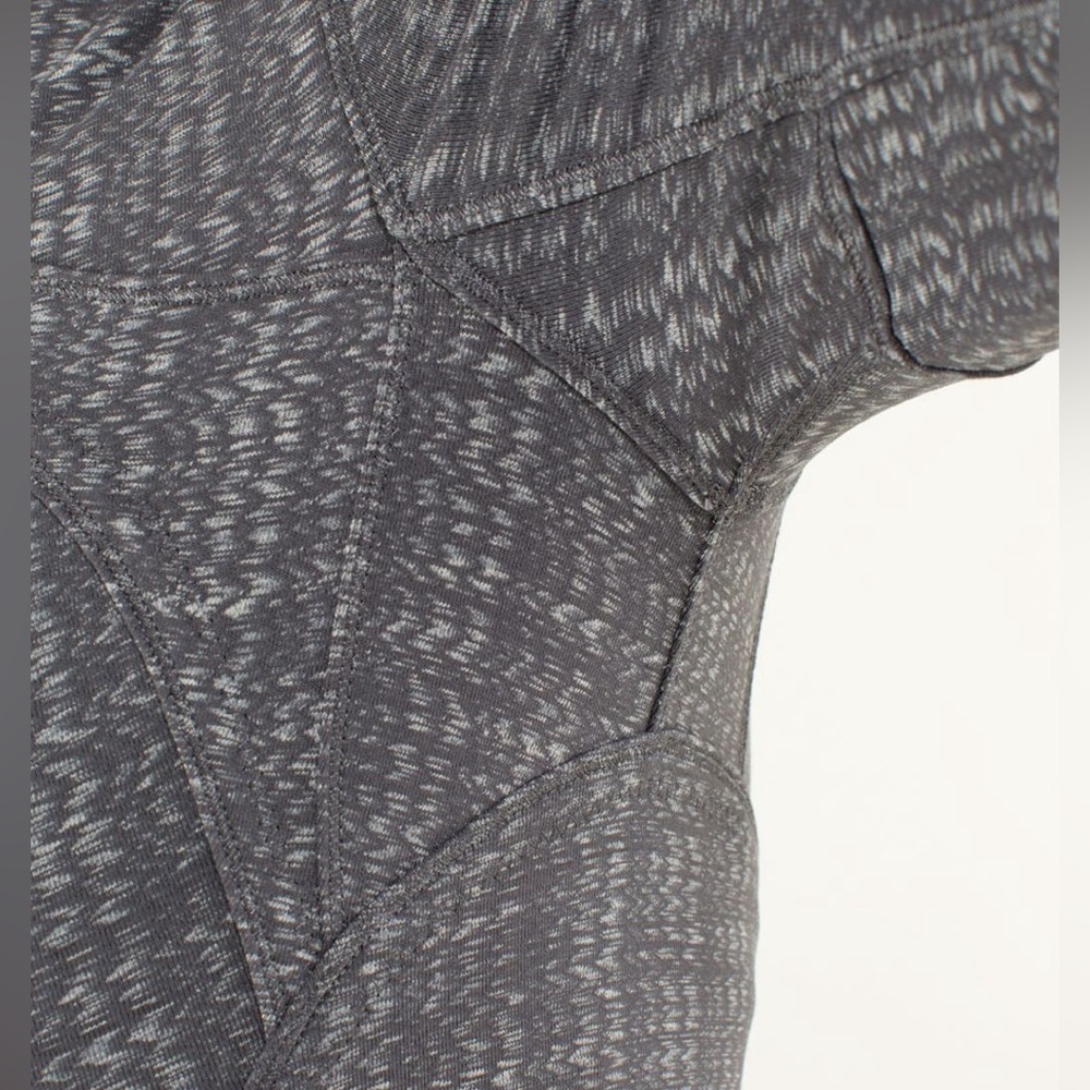 Lululemon Forme Jacket *Cuffins - Picture 6 of 12